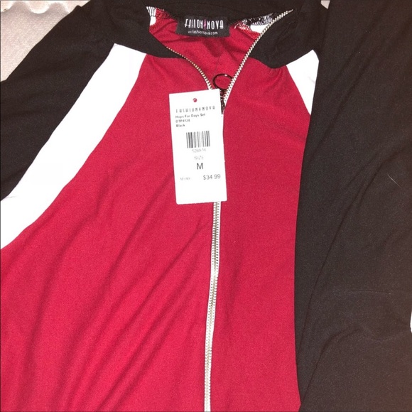 Fashion Nova - Picture 1 of 3